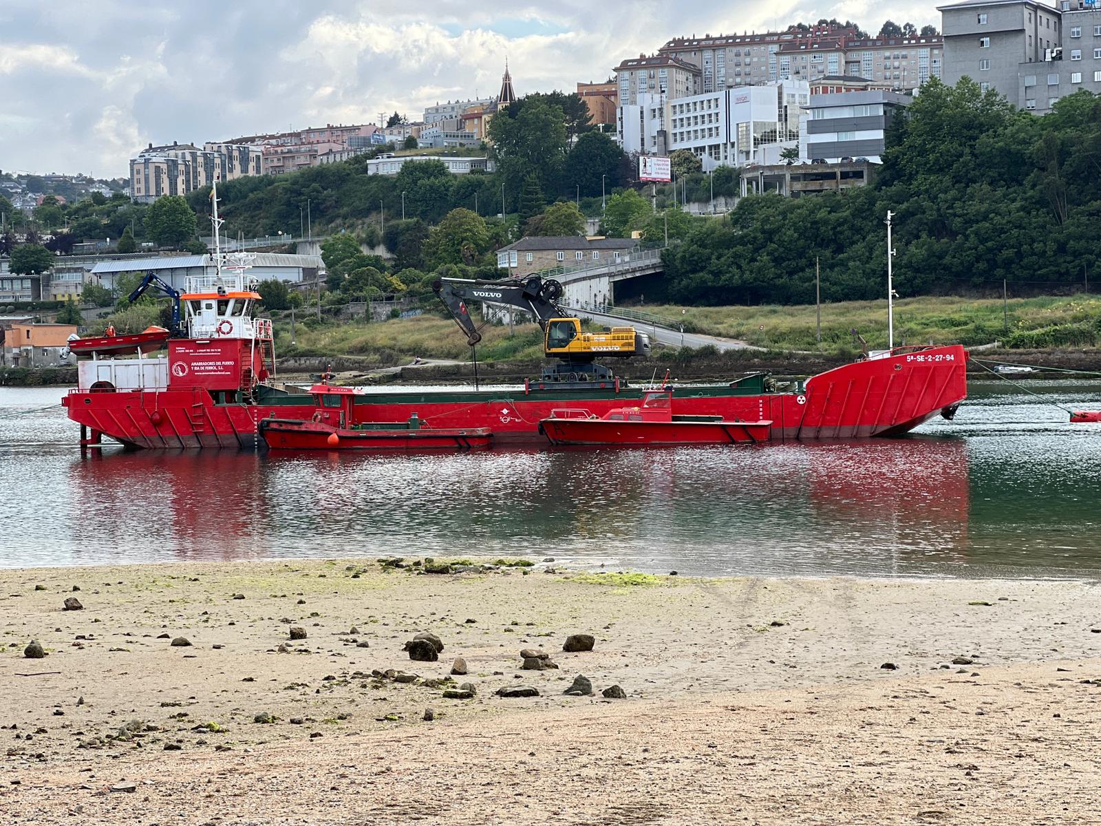 Dragado Ambiental de los Sedimentos de la Ría do Burgo - Imagen 1